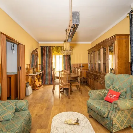 The Whole Villa, Near A Large Park And A Quiet Beach * Barreiro (Setubal)