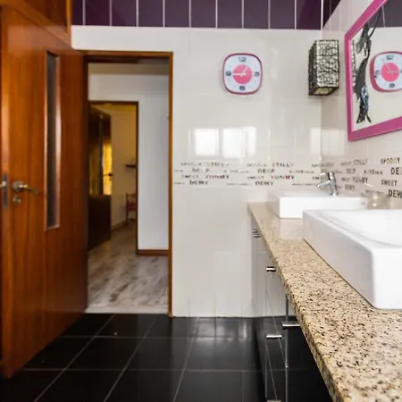 The Whole Villa, Near A Large Park And A Quiet Beach Vila Barreiro (Setubal)