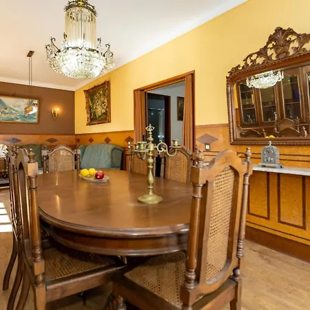 The Whole Villa, Near A Large Park And A Quiet Beach *