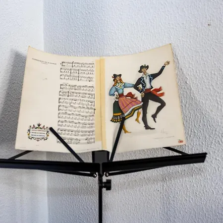 The Whole Villa, Near A Large Park And A Quiet Beach Barreiro (Setubal)