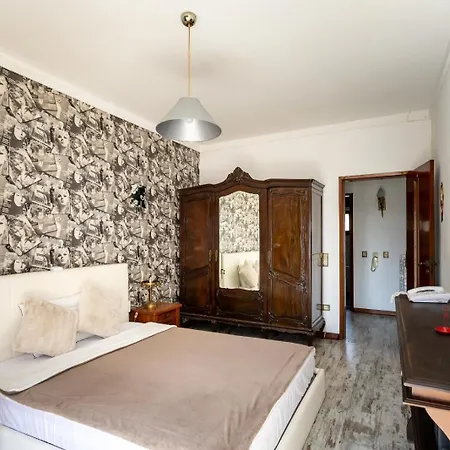 The Whole Villa, Near A Large Park And A Quiet Beach *