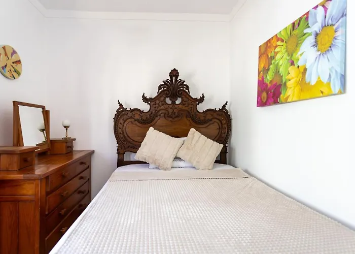 The Whole Villa, Near A Large Park And A Quiet Beach Вилла Баррейру